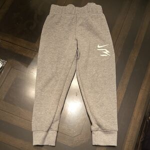 Kids Gray Jogger Pants Sz 4-5 Nike 3BRAND by Russell Wilson
